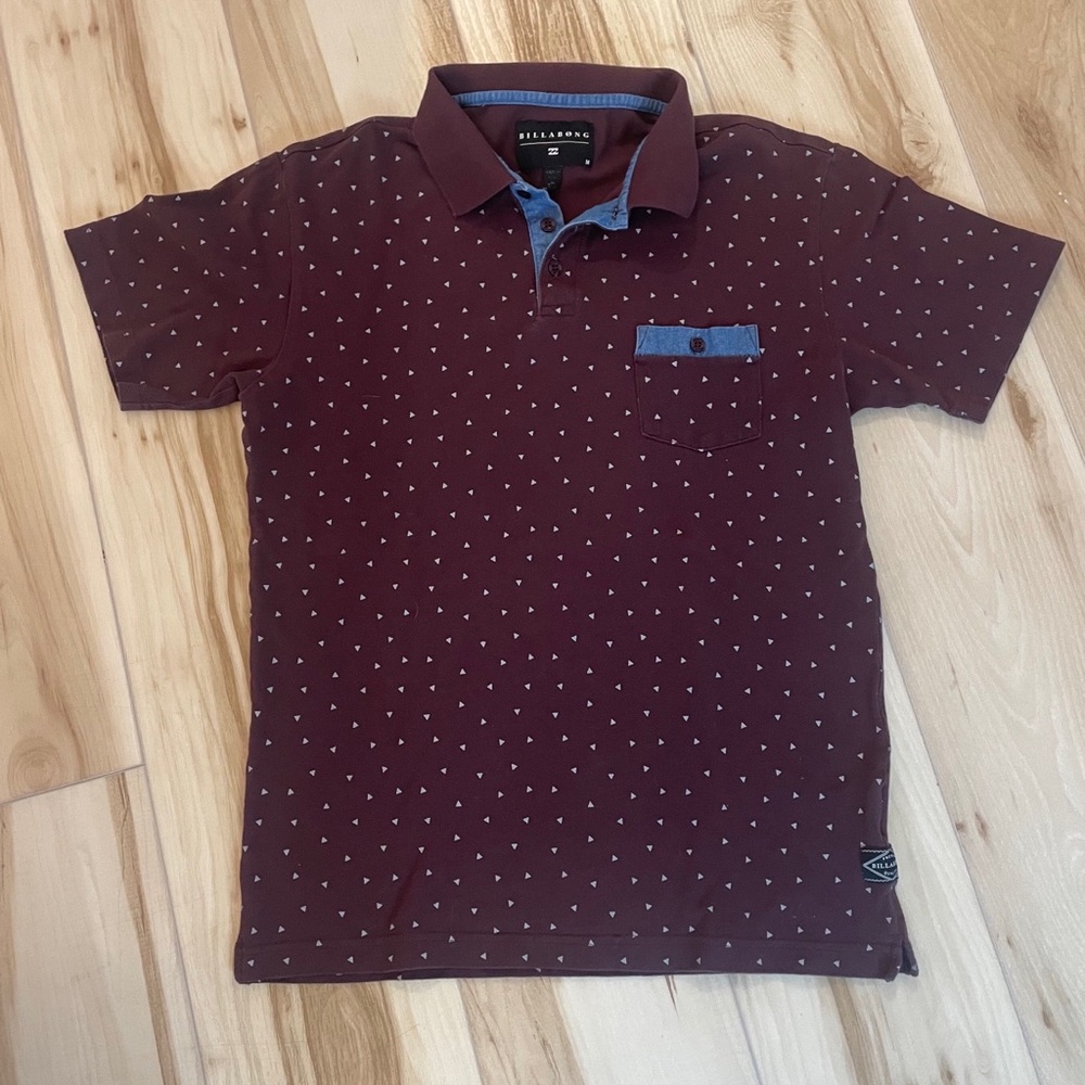 Billabong Mens Polo Shirt Burgundy With White Triangle Design Size Medium￼